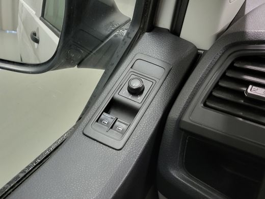 Volkswagen Transporter 2.0TDI 150pk L2/H1 Euro 6! ActivLease financial lease