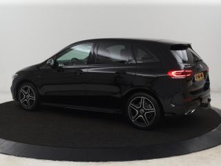 Mercedes-Benz B-Klasse 250e AMG | Trekhaak | Carplay | Stoelverwarming | Leder/Alcantara | Camera | Widescreen | Full LE...