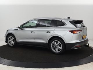 Skoda Enyaq iV 80 | Stoelverwarming | Trekhaak | Adaptive cruise | Camera | Sfeerverlichting | Keyless | Side As...