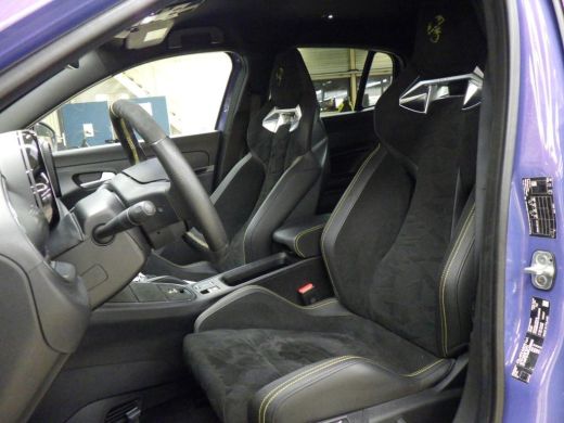 Abarth 600e Scorpionissima 54 kWh | Design Pack | Tech Pack | Gaming Pack | Winter Pack | Sound Generator | A... ActivLease financial lease