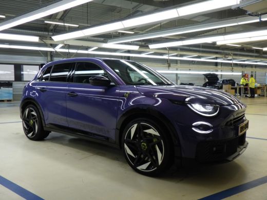 Abarth 600e Scorpionissima 54 kWh | Design Pack | Tech Pack | Gaming Pack | Winter Pack | Sound Generator | A... ActivLease financial lease