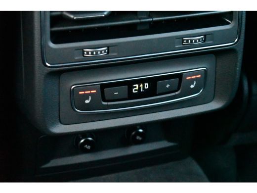 Audi Q8 55 TFSI e quattro S-Line Pano ACC B&O 22inch Black-optic ActivLease financial lease