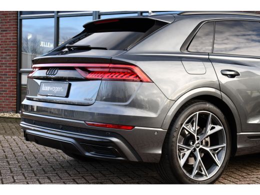 Audi Q8 55 TFSI e quattro S-Line Pano ACC B&O 22inch Black-optic ActivLease financial lease