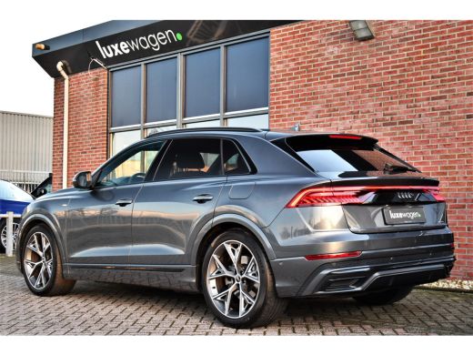 Audi Q8 55 TFSI e quattro S-Line Pano ACC B&O 22inch Black-optic ActivLease financial lease
