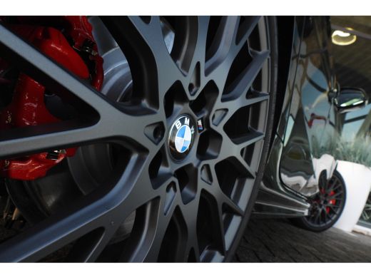 BMW 1 Serie 120 M Sport Automaat / Panoramadak / Sportstoelen / Achteruitrijcamera / M Adaptief onderstel / C... ActivLease financial lease