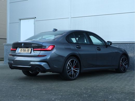 BMW 3 Serie 330e M Sport HiFi / 19 inch / M-Sport remmen / Leder / ActivLease financial lease
