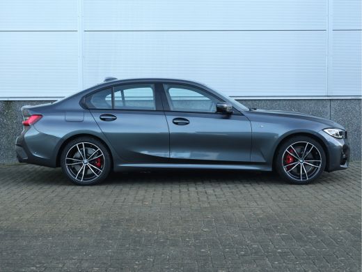 BMW 3 Serie 330e M Sport HiFi / 19 inch / M-Sport remmen / Leder / ActivLease financial lease