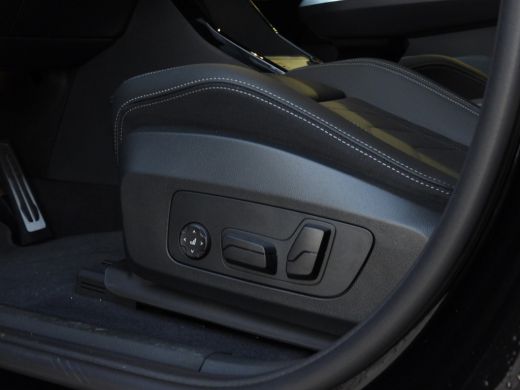 BMW iX2 xDrive30 M Sport Edition / Panoramadak / Sportstoelen / M Adaptief onderstel / Stuurverwarming / ... ActivLease financial lease