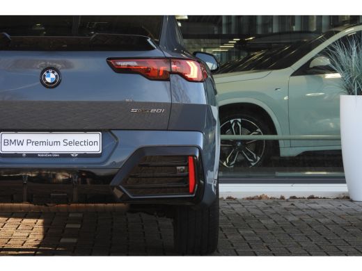 BMW X2 sDrive20i High Executive M Sport Automaat / Panoramadak / Trekhaak / Sportstoelen / M Adaptief on... ActivLease financial lease