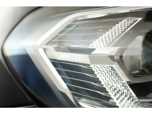 BMW X3 xDrive30e Business Edition Plus Panorama, Stoel en stuurverw. climate, ActivLease financial lease