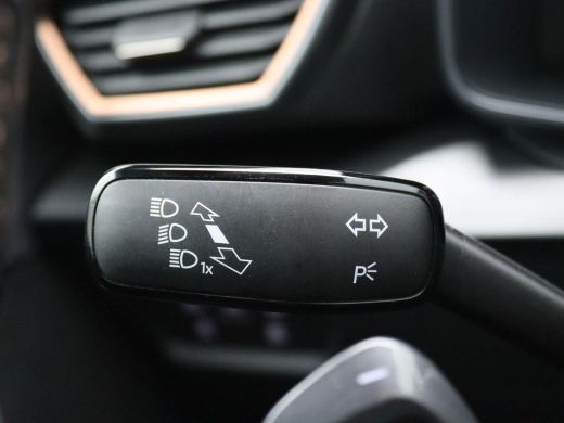 CUPRA Leon Sportstourer 1.4 e-Hybrid Business 204PK DSG SOH 100%, Pano-Schuifdak, Memorystoel, Parkeersensoren achter, Le... ActivLease financial lease