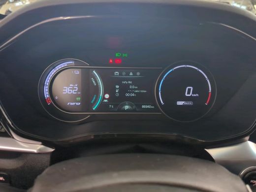 Kia e-Niro ExecutiveLine 64 kWh NL-AUTO | LEDER | SOH 100% ActivLease financial lease