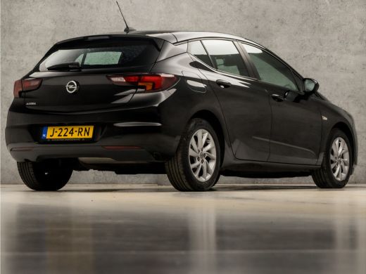Opel Astra 1.2 Sport (APPLE CARPLAY, NAVIGATIE, CLIMATE, CRUISE, CAMERA, SPORTSTOELEN, LM VELGEN, PARKEERSEN... ActivLease financial lease