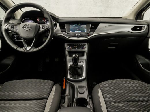 Opel Astra 1.2 Sport (APPLE CARPLAY, NAVIGATIE, CLIMATE, CRUISE, CAMERA, SPORTSTOELEN, LM VELGEN, PARKEERSEN... ActivLease financial lease