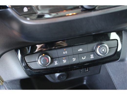 Opel Corsa 1.2 Edition | Achterbank in delen neerklapbaar | Achteruitrijcamera | Airco ActivLease financial lease