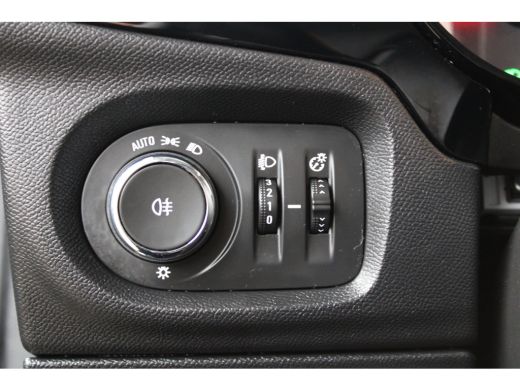 Opel Corsa 1.2 Edition | Stoel en stuurverwarming | Apple carplay | Parkeersensoren voor en achter | ActivLease financial lease