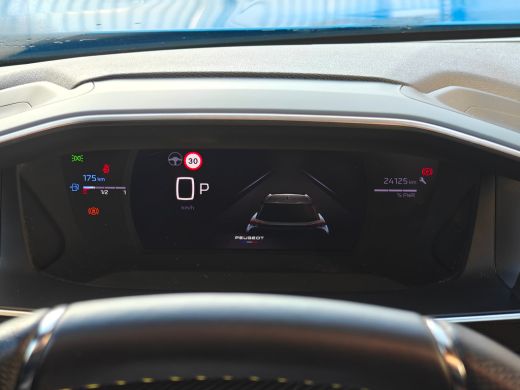 Peugeot 2008 1.2 Hybrid 136 GT | Achteruitrijcamera | Cruise control | DAB ontvanger ActivLease financial lease