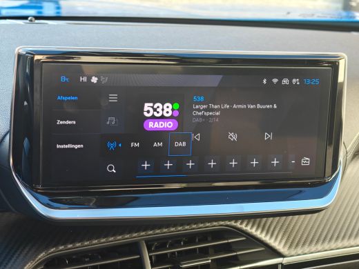 Peugeot 2008 1.2 Hybrid 136 GT | Achteruitrijcamera | Cruise control | DAB ontvanger ActivLease financial lease