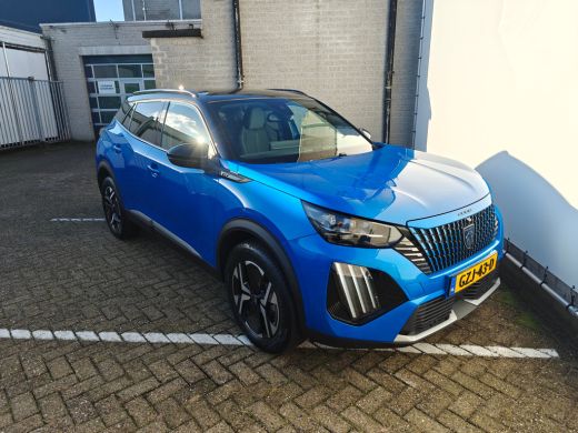 Peugeot 2008 1.2 Hybrid 136 GT | Achteruitrijcamera | Cruise control | DAB ontvanger ActivLease financial lease