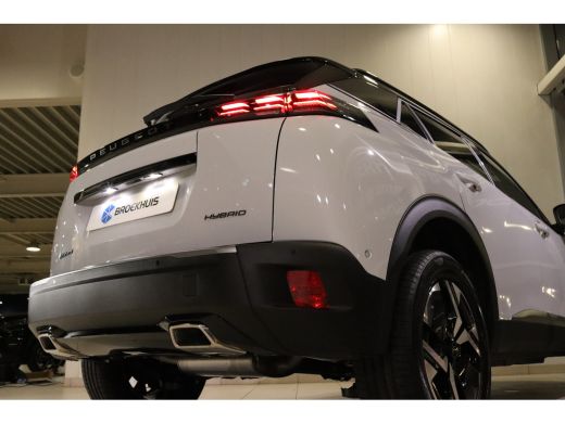 Peugeot 2008 GT 145PK | Adapt. Cruise | 360 Camera | Alcantara | Stoelverwarming | Massage | Navi ActivLease financial lease