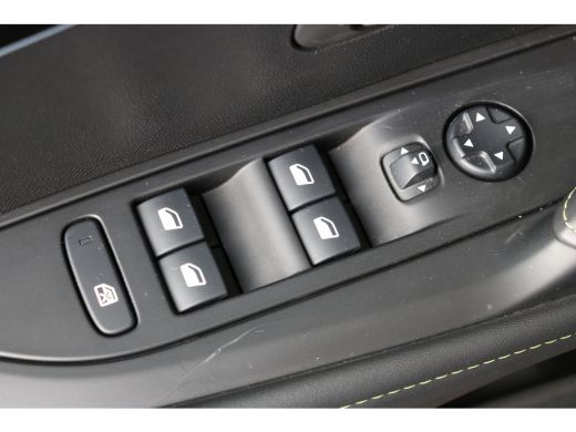 Peugeot 208 1.2 PureTech 100PK GT | Navi | Clima | Adaptive Cruise | Apple Carplay/Android Auto | Full LED | ... ActivLease financial lease