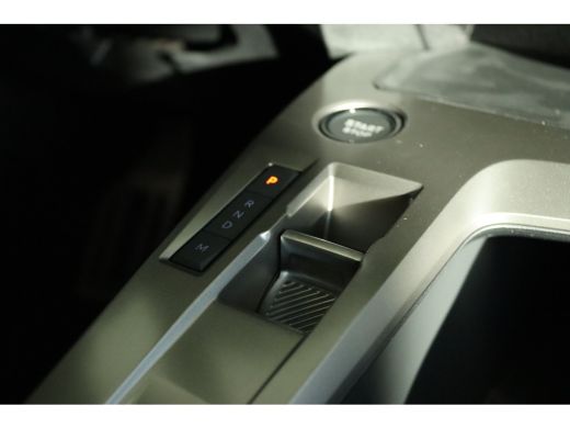 Peugeot 308 GT, (2024-F0) 145PK e-DSC6 | Adapt. Cruise | 360 Camera | Navi | Carplay | Matrix LED | Keyless ActivLease financial lease