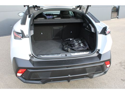 Peugeot 408 1.6 HYbrid GT 180 EAT8 | Automaat | Navigatie | Camera | Panorama/schuifdak | Focal | Comfortstoe... ActivLease financial lease