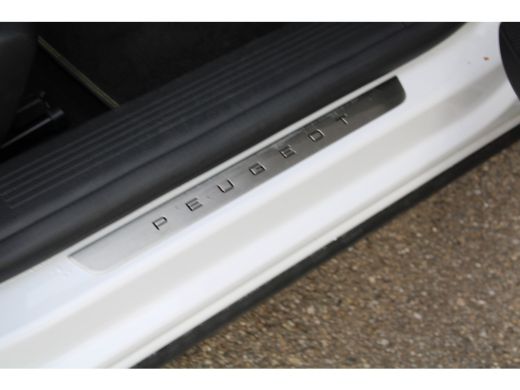 Peugeot 408 1.6 HYbrid GT 180 EAT8 | Automaat | Navigatie | Camera | Panorama/schuifdak | Focal | Comfortstoe... ActivLease financial lease