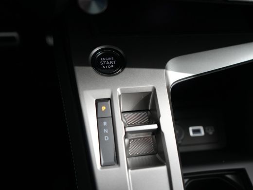 Peugeot 408 | Demo Deal | GT Avantage 58 kWh | Achteruitrijcamera | Cruise control adaptief met Stop&Go en st... ActivLease financial lease