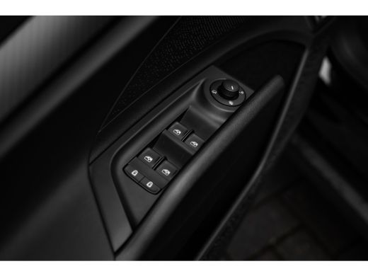 Skoda Elroq 85 Sportline | Achteruitrijcamera | Apple Carplay/Android Auto|telefoonintegratie premium | Licht... ActivLease financial lease