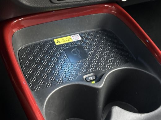 Toyota Aygo 1.0 VVT-i S-CVT first **KEYLESS/ STOELVERWARMING/ NAVIGATIE/ GARANTIE** ActivLease financial lease