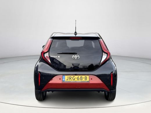 Toyota Aygo 1.0 VVT-i S-CVT first **KEYLESS/ STOELVERWARMING/ NAVIGATIE/ GARANTIE** ActivLease financial lease