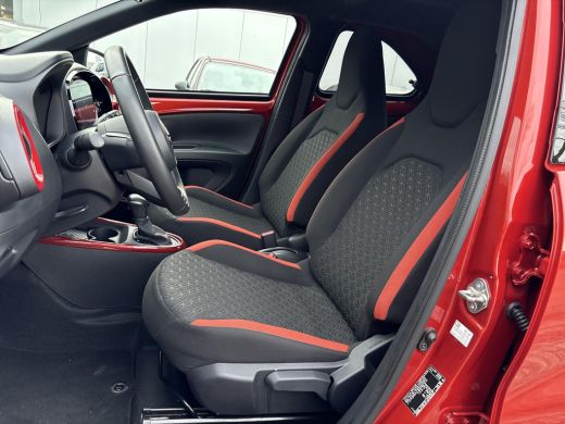 Toyota Aygo 1.0 VVT-i S-CVT first **KEYLESS/ STOELVERWARMING/ NAVIGATIE/ GARANTIE** ActivLease financial lease