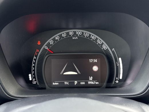 Toyota Aygo 1.0 VVT-i S-CVT first **KEYLESS/ STOELVERWARMING/ NAVIGATIE/ GARANTIE** ActivLease financial lease