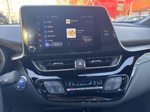 Toyota C-HR 1.8 Hybrid Executive | 06-10141018 Voor meer informatie ActivLease financial lease