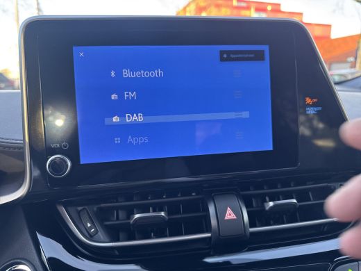 Toyota C-HR 1.8 Hybrid Executive | 06-10141018 Voor meer informatie ActivLease financial lease