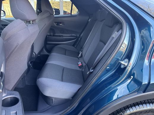 Toyota C-HR 2.0 Hybrid 200 First Edition | 06-10141018 Voor meer informatie ActivLease financial lease