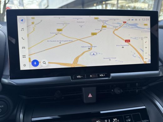 Toyota C-HR 2.0 Hybrid 200 First Edition | 06-10141018 Voor meer informatie ActivLease financial lease