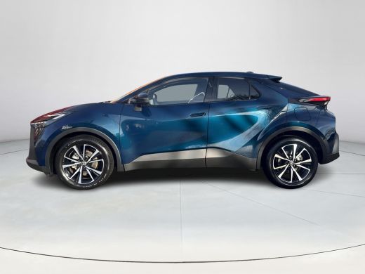 Toyota C-HR 2.0 Hybrid 200 First Edition | 06-10141018 Voor meer informatie ActivLease financial lease