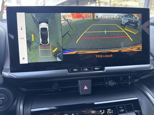 Toyota C-HR 2.0 Hybrid 200 First Edition | 06-10141018 Voor meer informatie ActivLease financial lease