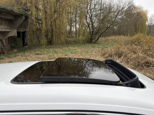 Volkswagen Arteon eHYBRID 218PK DSG R-LINE BUSINESS+ TREKHAAK/360CAMERA/PANORAMADAK ActivLease financial lease