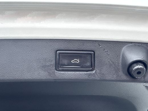 Volkswagen Arteon eHYBRID 218PK DSG R-LINE BUSINESS+ TREKHAAK/360CAMERA/PANORAMADAK ActivLease financial lease