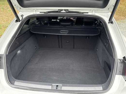 Volkswagen Arteon eHYBRID 218PK DSG R-LINE BUSINESS+ TREKHAAK/360CAMERA/PANORAMADAK ActivLease financial lease