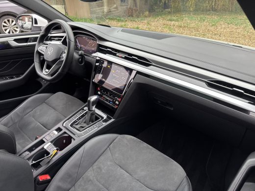 Volkswagen Arteon eHYBRID 218PK DSG R-LINE BUSINESS+ TREKHAAK/360CAMERA/PANORAMADAK ActivLease financial lease