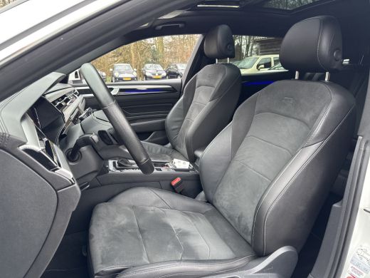 Volkswagen Arteon eHYBRID 218PK DSG R-LINE BUSINESS+ TREKHAAK/360CAMERA/PANORAMADAK ActivLease financial lease