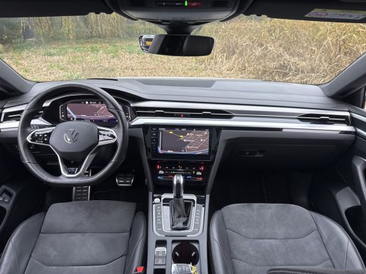Volkswagen Arteon eHYBRID 218PK DSG R-LINE BUSINESS+ TREKHAAK/360CAMERA/PANORAMADAK ActivLease financial lease