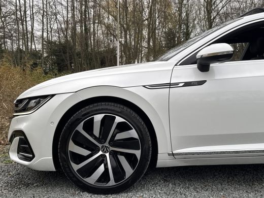 Volkswagen Arteon eHYBRID 218PK DSG R-LINE BUSINESS+ TREKHAAK/360CAMERA/PANORAMADAK ActivLease financial lease