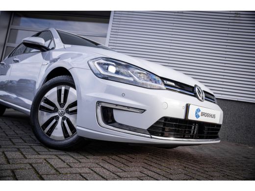Volkswagen e-Golf GP Edition 36Kwh SOH 92% | Airco (automatisch) | Cruise control adaptief | Navigatiesysteem full ... ActivLease financial lease