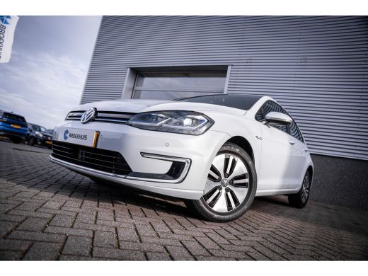Volkswagen e-Golf GP Edition 36Kwh SOH 92% | Airco (automatisch) | Cruise control adaptief | Navigatiesysteem full ... ActivLease financial lease