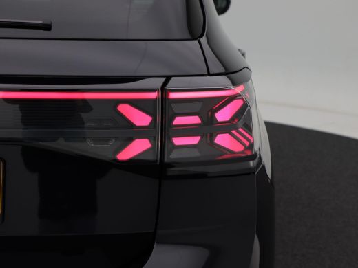 Volkswagen T-Cross 1.0 TSi 115 Pk Automaat Life Edition | Virtual Cockpit | Adaptive Cruise | Camera | LED | Stoelve... ActivLease financial lease